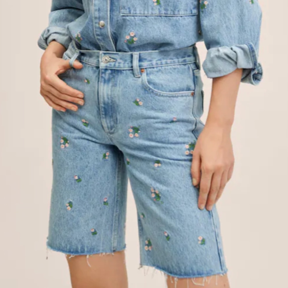 NWT Mango Printed 334Daisy Mid Rise Denim Bermuda Shorts - Size 38